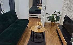 Apartament w starej kamienicy
